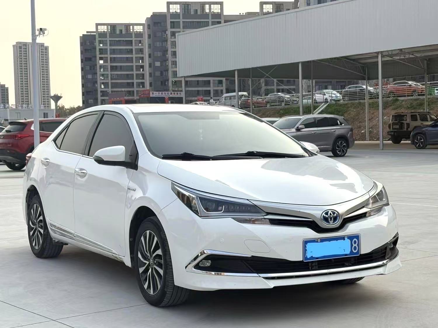 2017 Toyota Corolla Hybrid 1.8L E-CVT Leading Edition